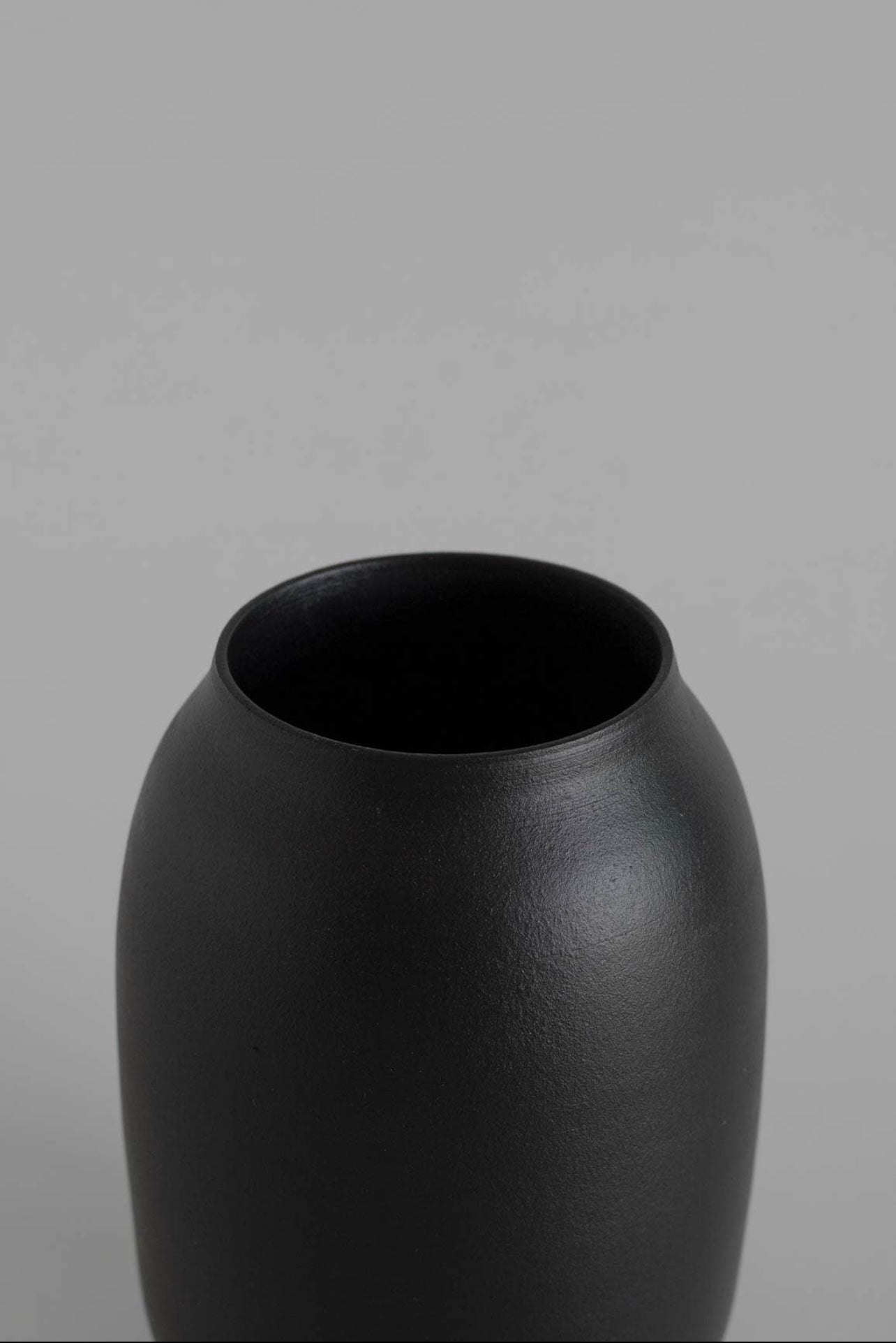 Island collection Black Vase