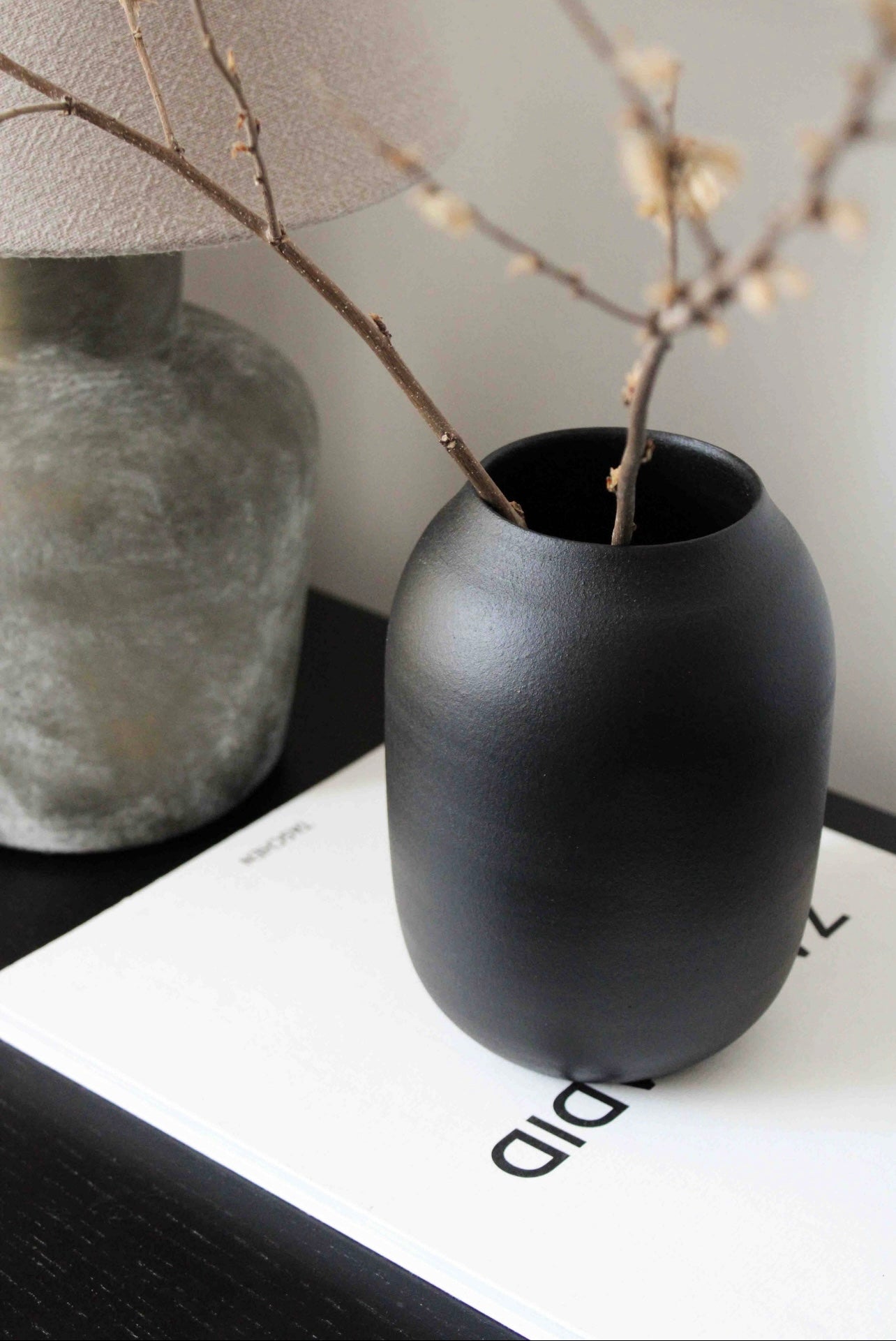 Island collection Black Vase